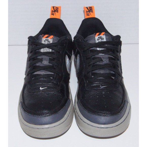 Air Force 1 Under Construction - Picture 6 of 12